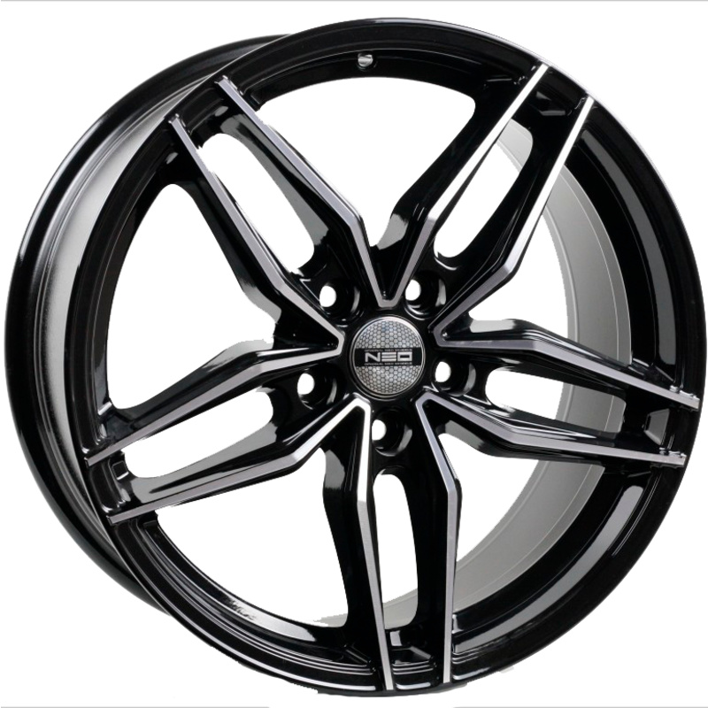 8x18/5x114,3 ET45 D67,1 882 BD